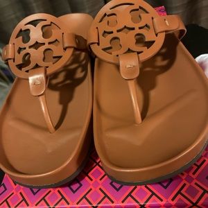 Tory Burch Cloud Leather Thong Sandals - Bourbon Brown Size 9B